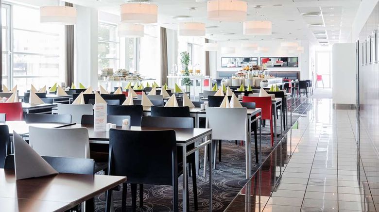 <b>Scandic Sluseholmen Restaurant</b>. Images powered by <a href="https://iceportal.shijigroup.com/" title="IcePortal" target="_blank">IcePortal</a>.