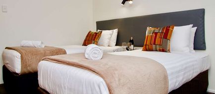 Hotel Clipper Room
