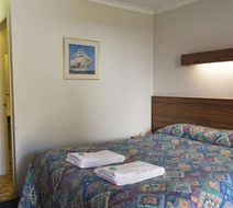 Hotel Clipper Room