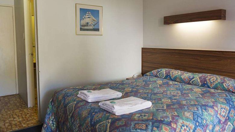 <b>Hotel Clipper Room</b>. Images powered by <a href="https://iceportal.shijigroup.com/" title="IcePortal" target="_blank">IcePortal</a>.