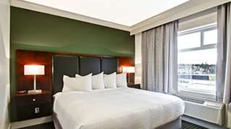Chateau Nova Yellowknife Suite