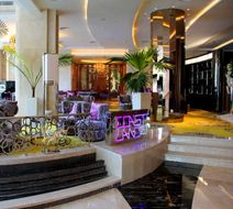 Brigh Radiance Hotel Lobby
