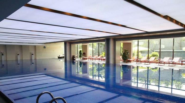<b>Chengdu Airport Hotel Pool</b>. Images powered by <a href="https://iceportal.shijigroup.com/" title="IcePortal" target="_blank">IcePortal</a>.