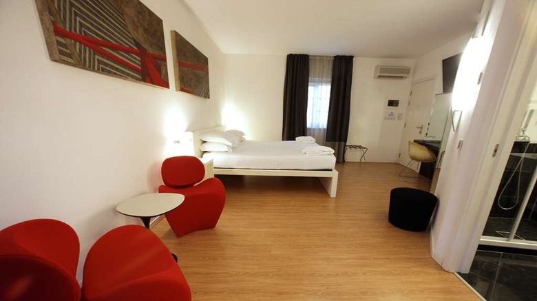 <b>Urban Hotel Design Suite</b>. Images powered by <a href="https://iceportal.shijigroup.com/" title="IcePortal" target="_blank">IcePortal</a>.
