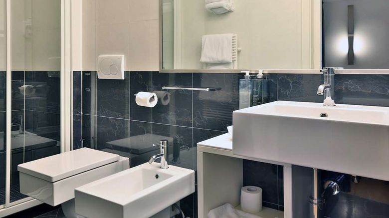 <b>Urban Hotel Design Room</b>. Images powered by <a href="https://iceportal.shijigroup.com/" title="IcePortal" target="_blank">IcePortal</a>.