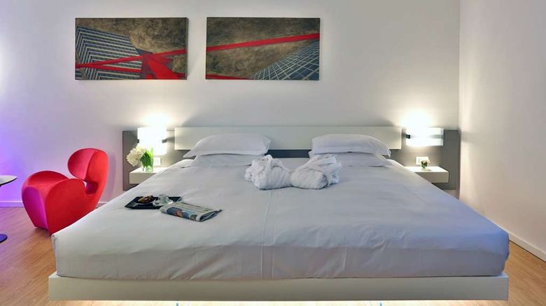 <b>Urban Hotel Design Suite</b>. Images powered by <a href="https://iceportal.shijigroup.com/" title="IcePortal" target="_blank">IcePortal</a>.