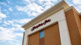 <b>Hampton Inn Pontiac Exterior</b>. Images powered by <a href="https://iceportal.shijigroup.com/" title="IcePortal" target="_blank">IcePortal</a>.