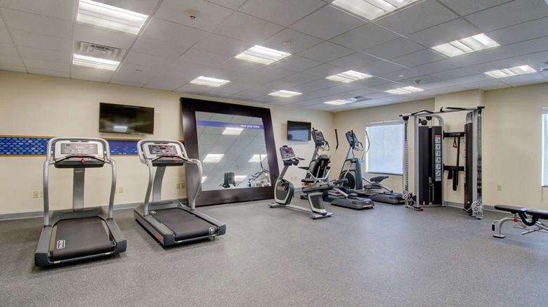 <b>Hampton Inn & Suites Boston/Stoughton Health</b>. Images powered by <a href="https://iceportal.shijigroup.com/" title="IcePortal" target="_blank">IcePortal</a>.