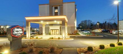 Hampton Inn & Suites Boston/Stoughton Exterior