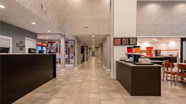 <b>Hampton Inn & Suites Boston/Stoughton Lobby</b>. Images powered by <a href="https://iceportal.shijigroup.com/" title="IcePortal" target="_blank">IcePortal</a>.