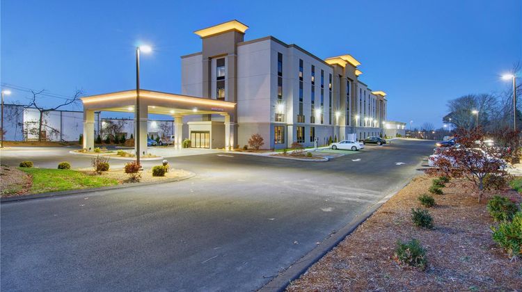 Hampton Inn & Suites Boston/Stoughton Exterior