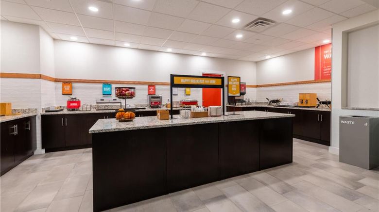 <b>Hampton Inn & Suites Boston/Stoughton Restaurant</b>. Images powered by <a href="https://iceportal.shijigroup.com/" title="IcePortal" target="_blank">IcePortal</a>.