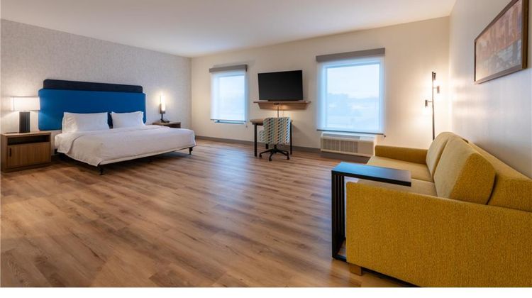 Hampton Inn & Suites Boston/Stoughton Room