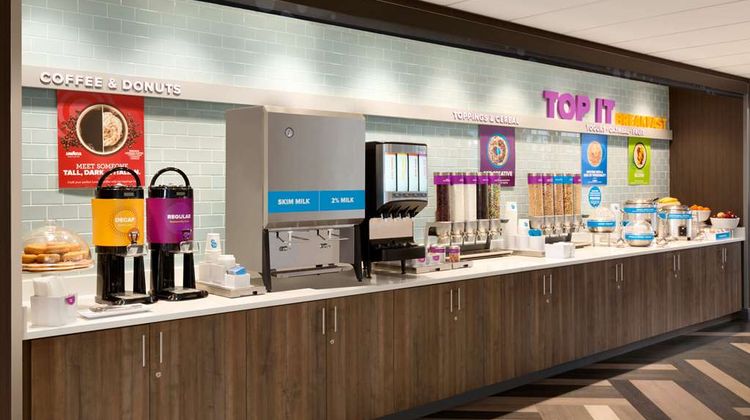 Tru by Hilton Cheyenne Restaurant