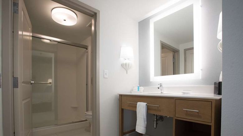 <b>Homewood Suites by Hilton Paducah Room</b>. Images powered by <a href="https://iceportal.shijigroup.com/" title="IcePortal" target="_blank">IcePortal</a>.