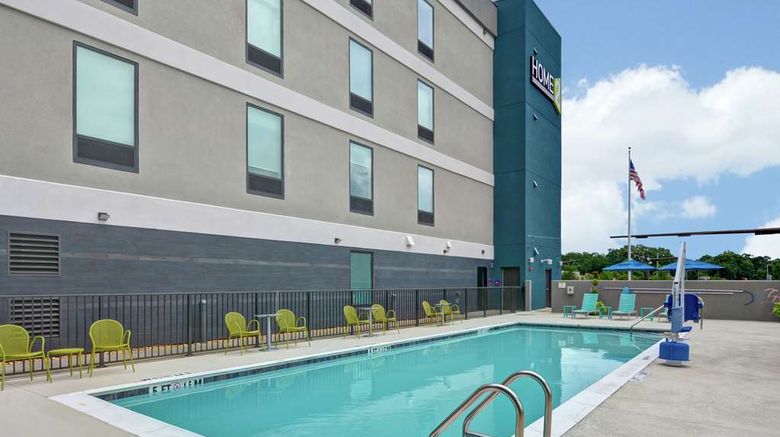 <b>Home2 Suites I-10 at North Davis Hwy Pool</b>. Images powered by <a href="https://iceportal.shijigroup.com/" title="IcePortal" target="_blank">IcePortal</a>.