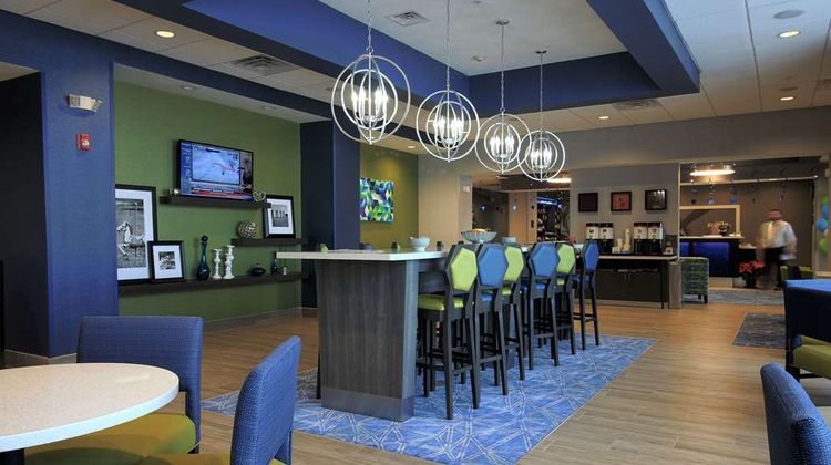 Hampton Inn West Plains Lobby