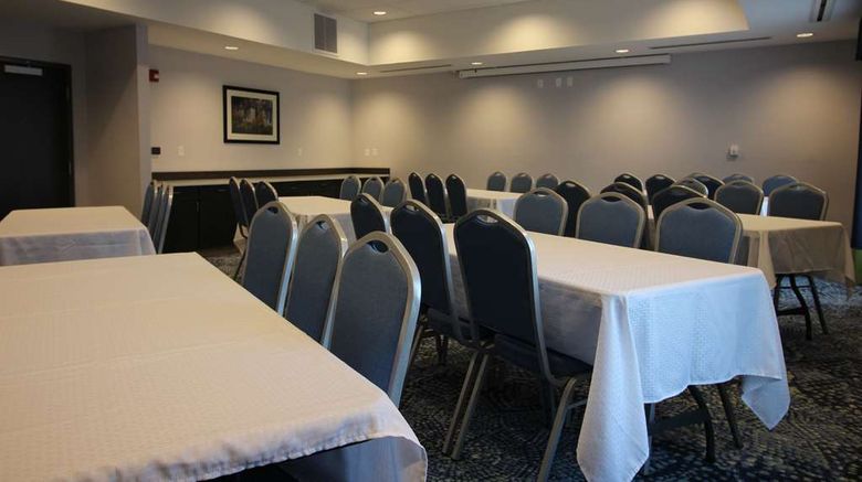 <b>Hampton Inn West Plains Meeting</b>. Images powered by <a href="https://iceportal.shijigroup.com/" title="IcePortal" target="_blank">IcePortal</a>.