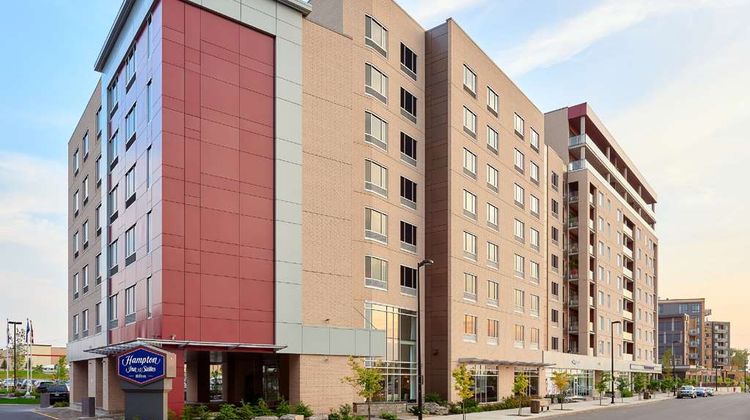 Hampton Inn & Suites Quebec City Exterior