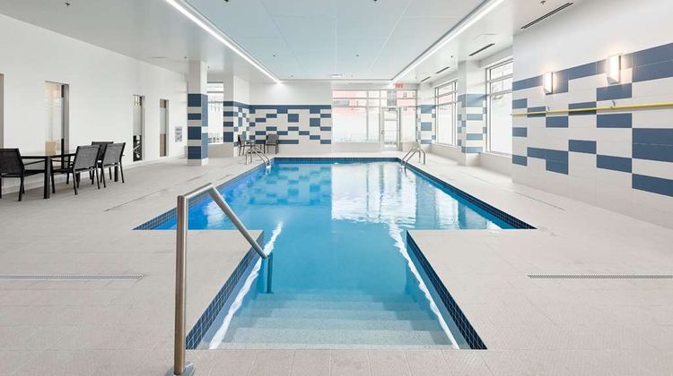 Hampton Inn & Suites Quebec City Pool