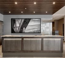 Hampton Inn & Suites Quebec City Lobby