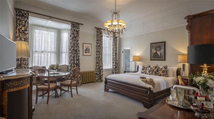 The Metropole Hotel Suite