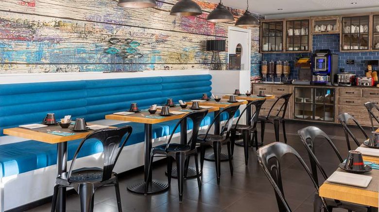 <b>Best Western Hotel Canet-Plage Restaurant</b>. Images powered by <a href="https://iceportal.shijigroup.com/" title="IcePortal" target="_blank">IcePortal</a>.