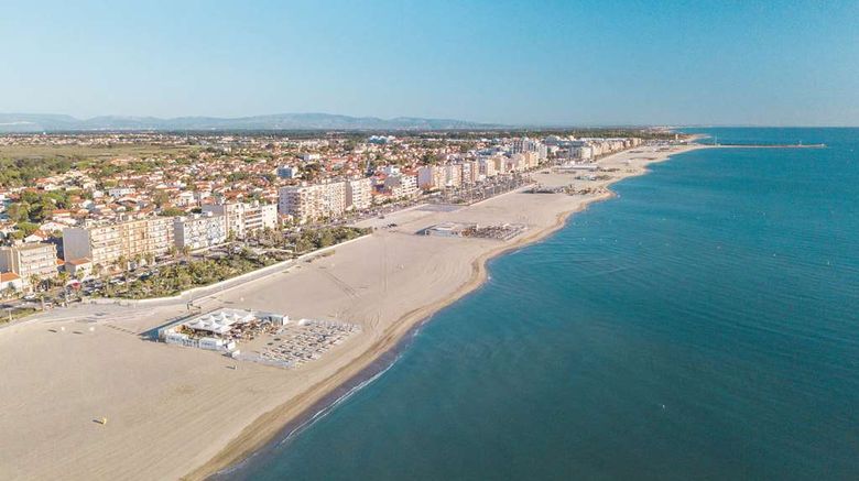 <b>Best Western Hotel Canet-Plage Beach</b>. Images powered by <a href="https://iceportal.shijigroup.com/" title="IcePortal" target="_blank">IcePortal</a>.