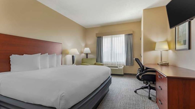 <b>Best Western Town Center Hotel & Suites Room</b>. Images powered by <a href="https://iceportal.shijigroup.com/" title="IcePortal" target="_blank">IcePortal</a>.