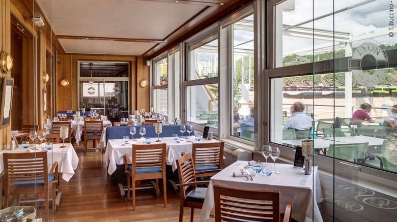 <b>Hotel Lyon Metropole Restaurant</b>. Images powered by <a href="https://iceportal.shijigroup.com/" title="IcePortal" target="_blank">IcePortal</a>.