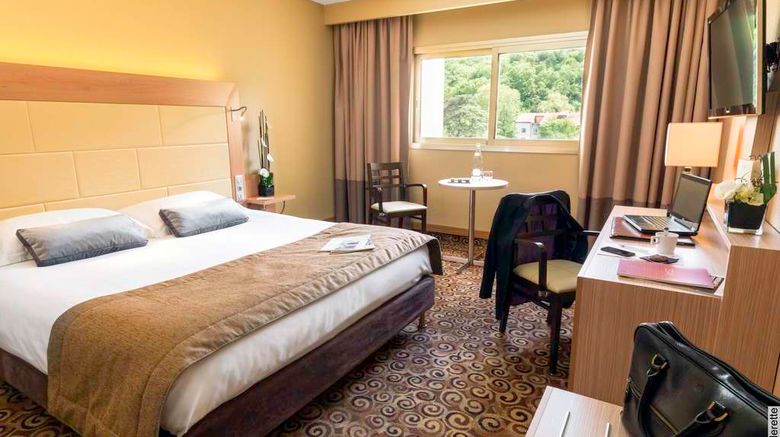 <b>Hotel Lyon Metropole Room</b>. Images powered by <a href="https://iceportal.shijigroup.com/" title="IcePortal" target="_blank">IcePortal</a>.