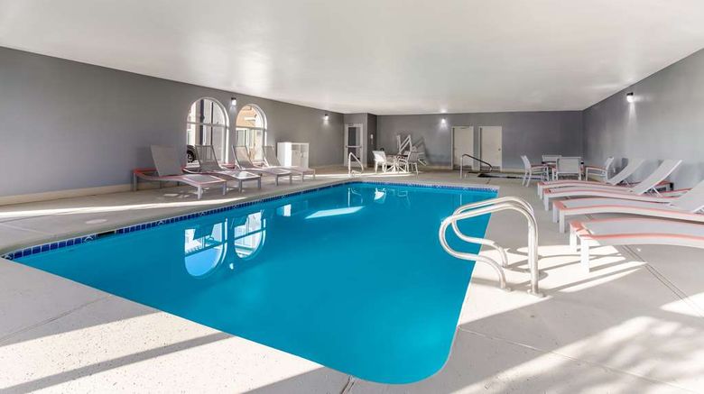 <b>Best Western Grants Inn Pool</b>. Images powered by <a href="https://iceportal.shijigroup.com/" title="IcePortal" target="_blank">IcePortal</a>.