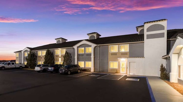 Best Western Grants Inn Exterior