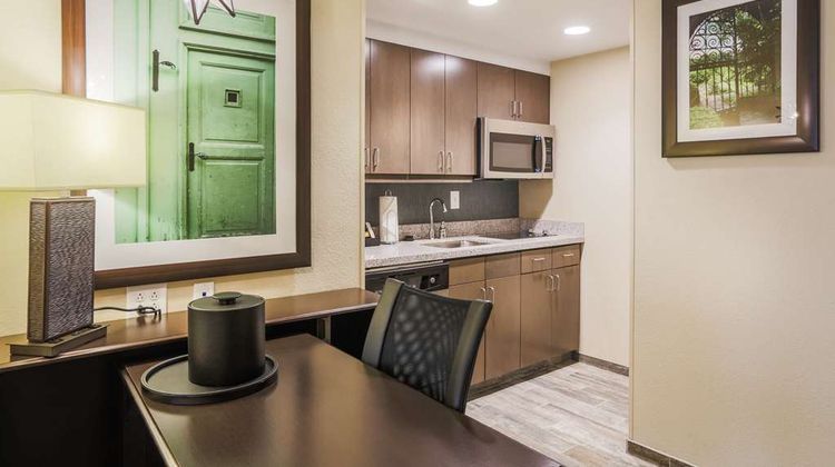Homewood Suites Charleston Historic Dist Room