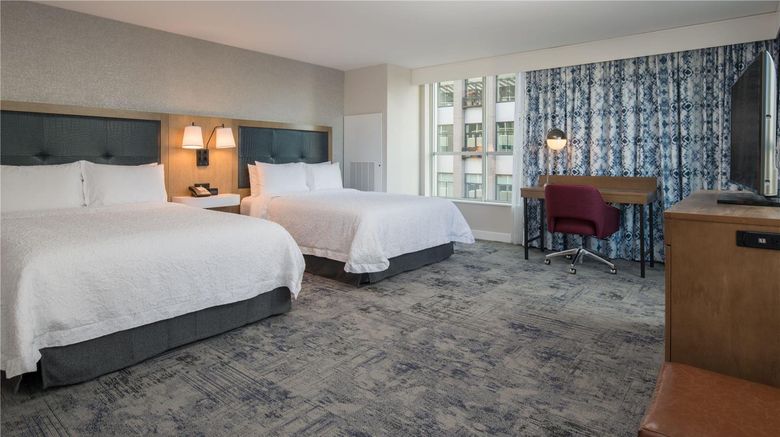 <b>Hampton Inn & Suites Pearl District Room</b>. Images powered by <a href="https://iceportal.shijigroup.com/" title="IcePortal" target="_blank">IcePortal</a>.