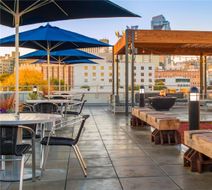 Hampton Inn & Suites Pearl District Exterior
