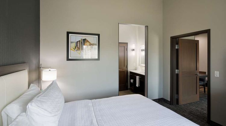 Homewood Suites by Hilton Topeka Room