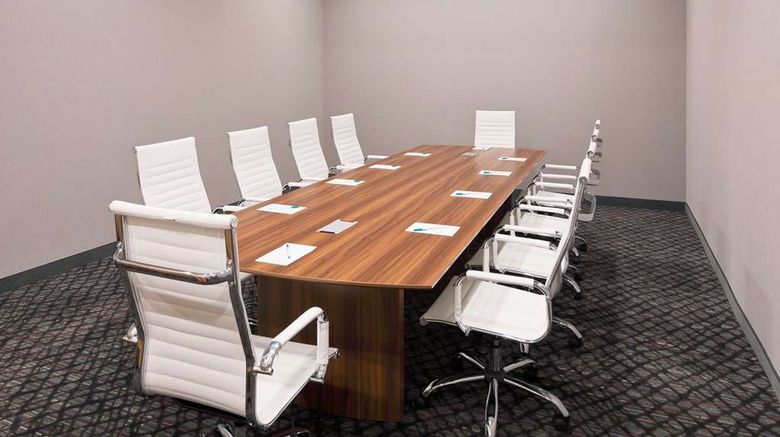 <b>Homewood Suites by Hilton Topeka Meeting</b>. Images powered by <a href="https://iceportal.shijigroup.com/" title="IcePortal" target="_blank">IcePortal</a>.