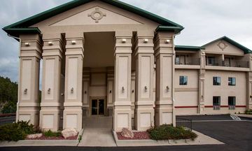 Baymont Inn/Suites near Mt. Rushmore