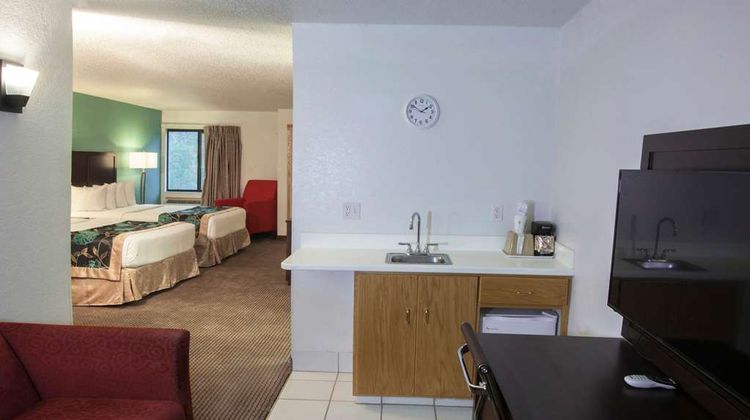 Baymont Inn/Suites near Mt. Rushmore Suite