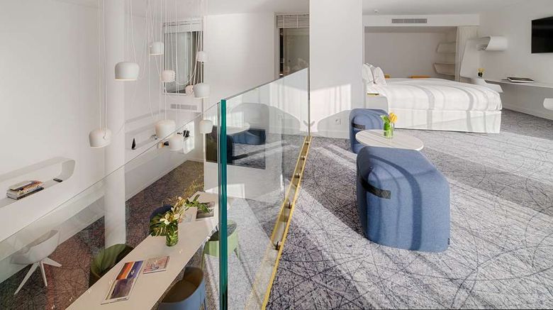<b>nhow Marseille Suite</b>. Images powered by <a href="https://iceportal.shijigroup.com/" title="IcePortal" target="_blank">IcePortal</a>.