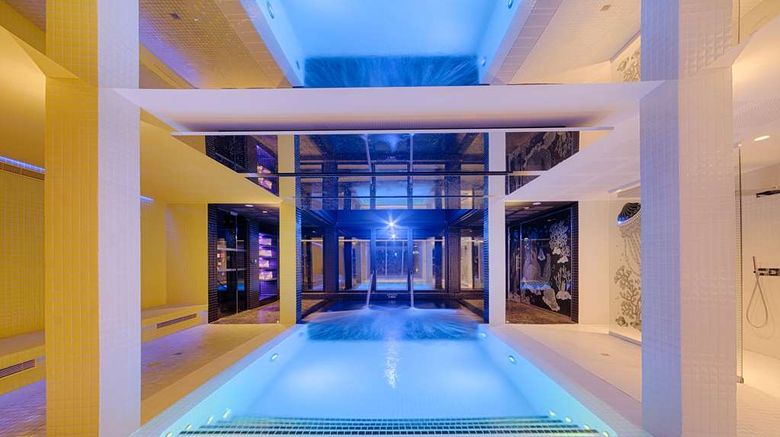 <b>nhow Marseille Spa</b>. Images powered by <a href="https://iceportal.shijigroup.com/" title="IcePortal" target="_blank">IcePortal</a>.