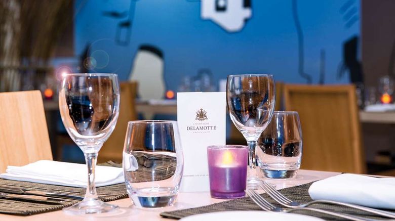 <b>Best of Both Restaurant</b>. Images powered by <a href="https://iceportal.shijigroup.com/" title="IcePortal" target="_blank">IcePortal</a>.