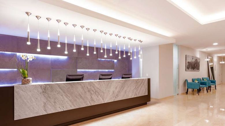 <b>NH Puebla Finsa Lobby</b>. Images powered by <a href="https://iceportal.shijigroup.com/" title="IcePortal" target="_blank">IcePortal</a>.