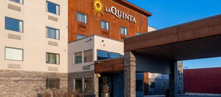 La Quinta Inn & Suites Anchorage Exterior
