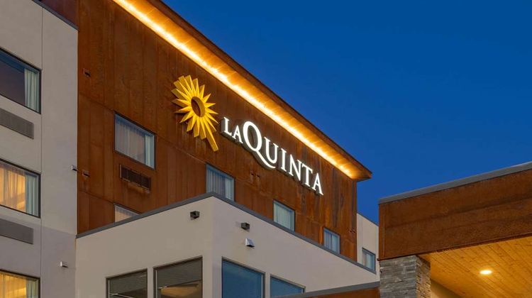 La Quinta Inn & Suites Anchorage Exterior