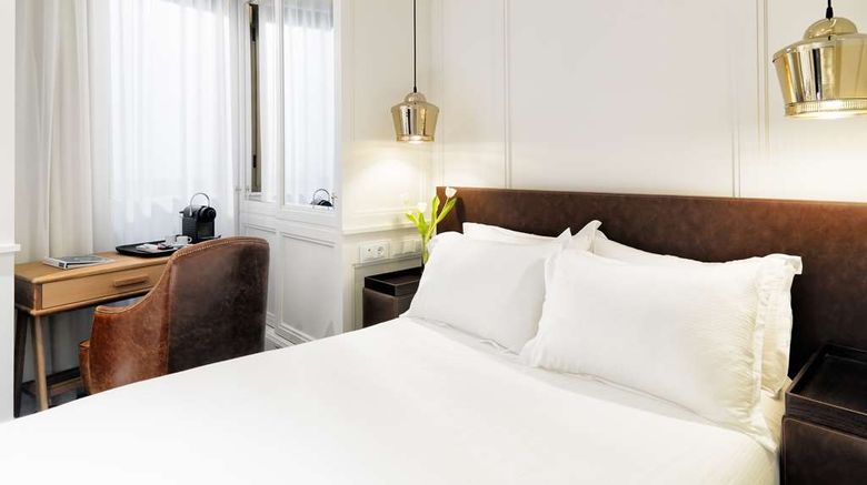 <b>H10 Montcada Hotel Room</b>. Images powered by <a href="https://iceportal.shijigroup.com/" title="IcePortal" target="_blank">IcePortal</a>.