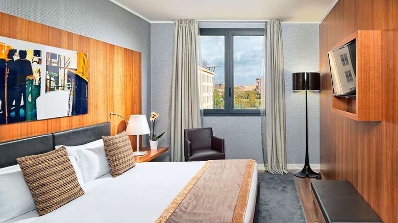 <b>H10 Roma Citta Suite</b>. Images powered by <a href="https://iceportal.shijigroup.com/" title="IcePortal" target="_blank">IcePortal</a>.