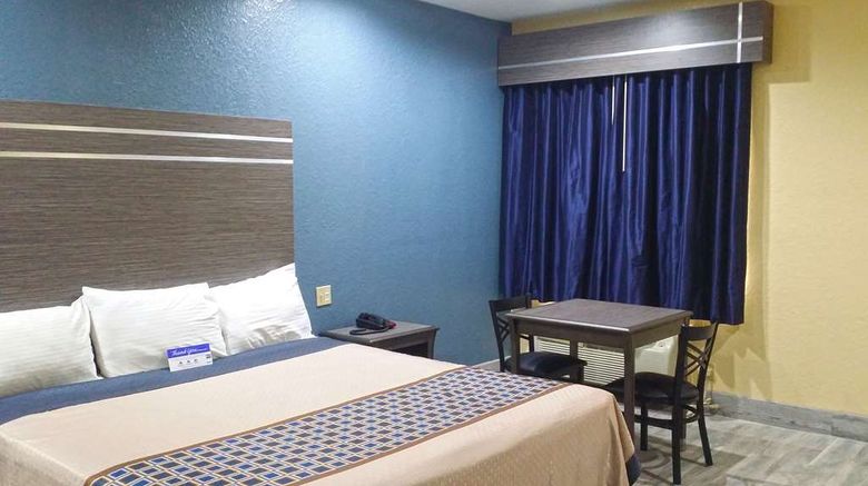 <b>Americas Best Value Inn & Suites Spa</b>. Images powered by <a href="https://iceportal.shijigroup.com/" title="IcePortal" target="_blank">IcePortal</a>.