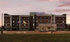 Home2 Suites by Hilton Dallas/DeSoto